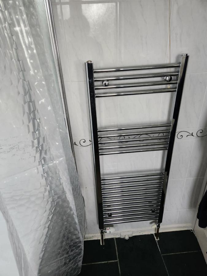 Private Luxurious Space Basildon (Essex) Exterior foto